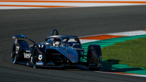 Nyck-de-Vries-Valencia-testing_cec5a7870ed110198cefa527308d9a45